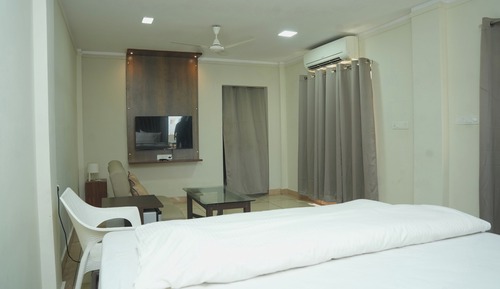 Suite, Balcony, City View