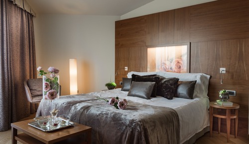 Suite (Prestige)