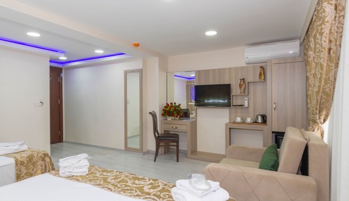 Family Quadruple Room