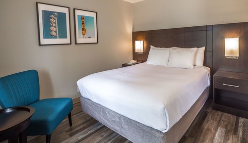 Standard Room, 1 Queen Bed