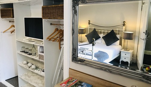 Deluxe Suite, Ensuite