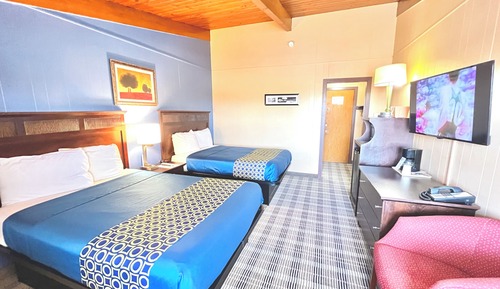 Standard Room, 2 Double Beds, Non Smoking