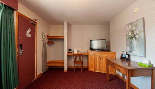 Suite, 1 King Bed, Jetted Tub