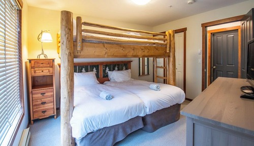 Snow Creek Lodge #211