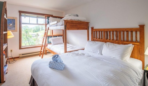 Snow Creek Lodge #317
