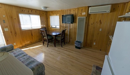 Cottage #5, 2 bedrooms, Full kitchen