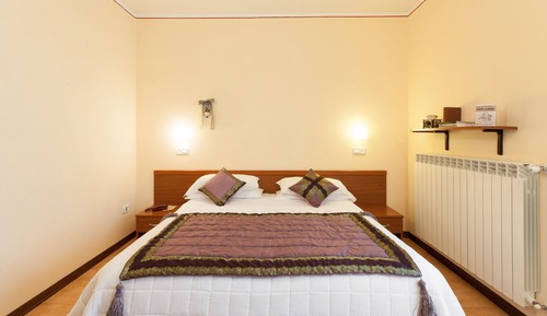 Classic Double Room
