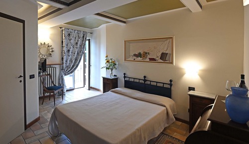 Standard Room, Garden View