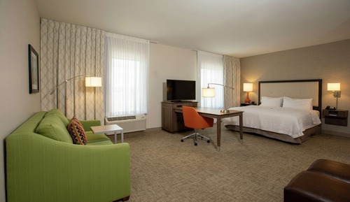 Studio, 1 King Bed with Sofa bed, Accessible