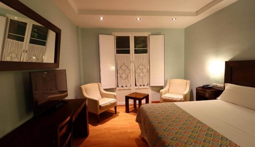 Single Room, 2 Twin Beds