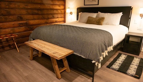 Standard Room, 1 King Bed