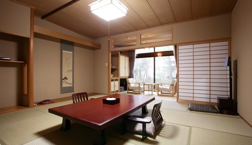 Japanese Room 12.5 Tatami Non-Smoking (South)