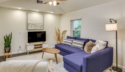 House (2 Bedrooms)