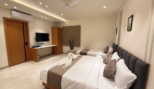 Superior Triple Room, Balcony