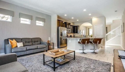 House (5 Bedrooms)
