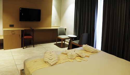 Deluxe Double Room, City View