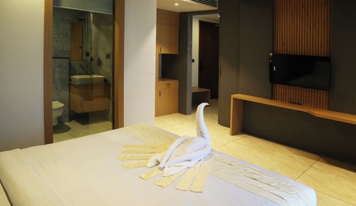 Luxury Suite