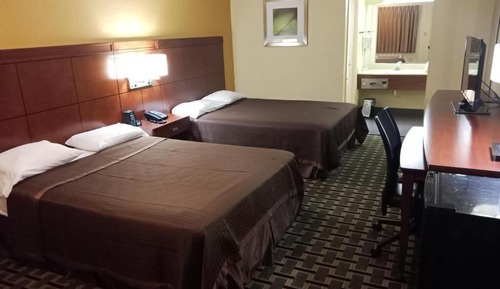Standard Double Room, 2 Queen Beds