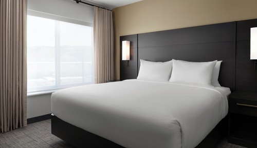 Suite, 1 Bedroom (Mobility/Hearing Accessible, Tub)