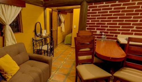 Comfort Cabin, Pool View
