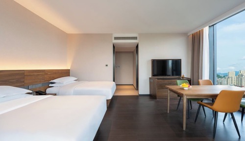 Superior Twin Room, City View