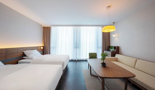 Standard Twin Room, City View