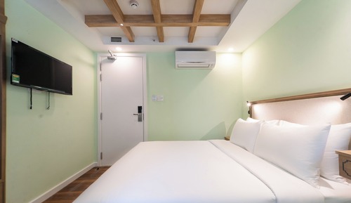 Superior Double Room, City View