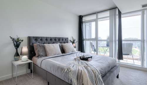 Classic Apartment, City View