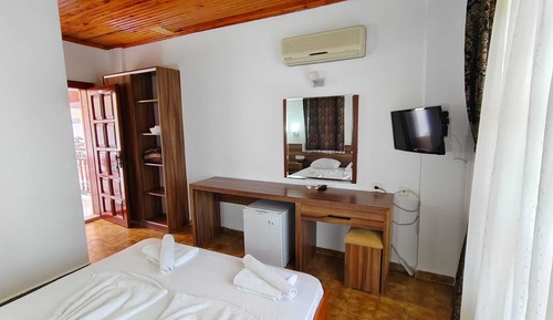 Standard Double or Twin Room, 1 Double Bed, Balcony, Garden View