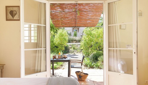 Classic Studio, Garden View