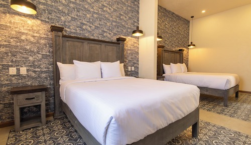 Superior Suite, Courtyard View