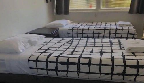 Basic Twin Room