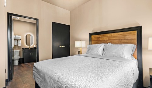 Superior Suite, 1 Queen Bed with Sofa bed, City View