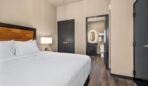 Superior Suite, 2 Bedrooms, Lake View