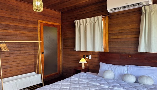 Luxury Cabin, Lagoon View