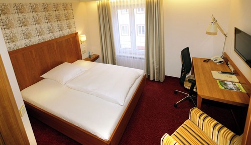 Comfort Single Room, Courtyard View