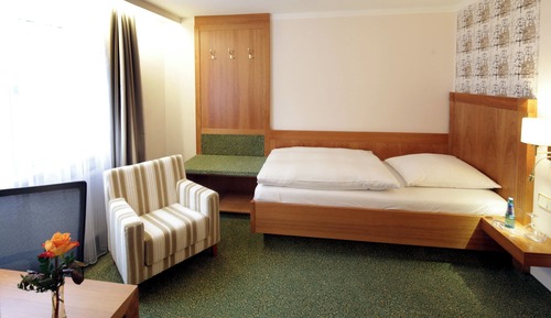 Standard Single Room, Courtyard View