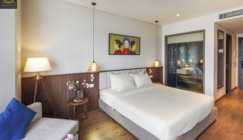 Executive Studio, Garden View
