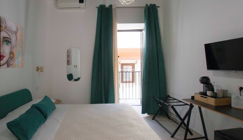 Classic Room, Balcony, City View