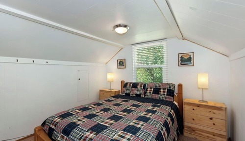 Signature Cabin