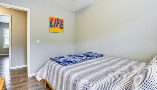House (3 Bedrooms)