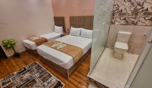 Superior Suite, Private Bathroom