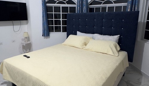 Family Room, Multiple Beds, Mountain View