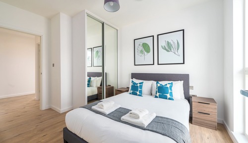 Deluxe Apartment