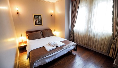 Deluxe Double Room, City View
