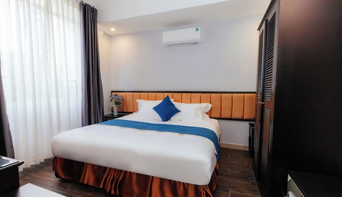 Presidential Room