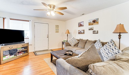House (3 Bedrooms)