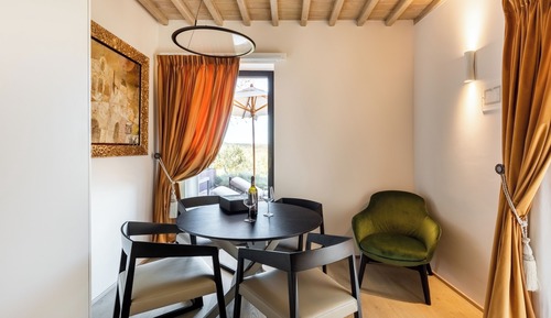 Superior Room, 1 King Bed, Private Bathroom, Hill View