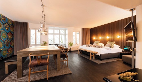 Executive Suite, River View