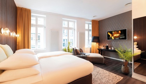 Family Suite, City View